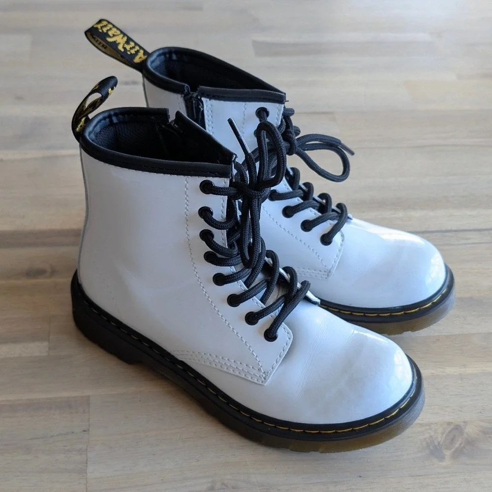 Dr. Martens Delaney White Patent Leather Lace Up Side Zip‎ Boots Kids Size 2
